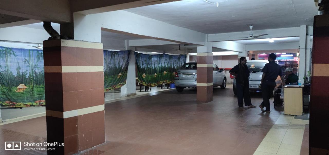 Dwaraka Inn Βιζαχαπατνάμ Εξωτερικό φωτογραφία